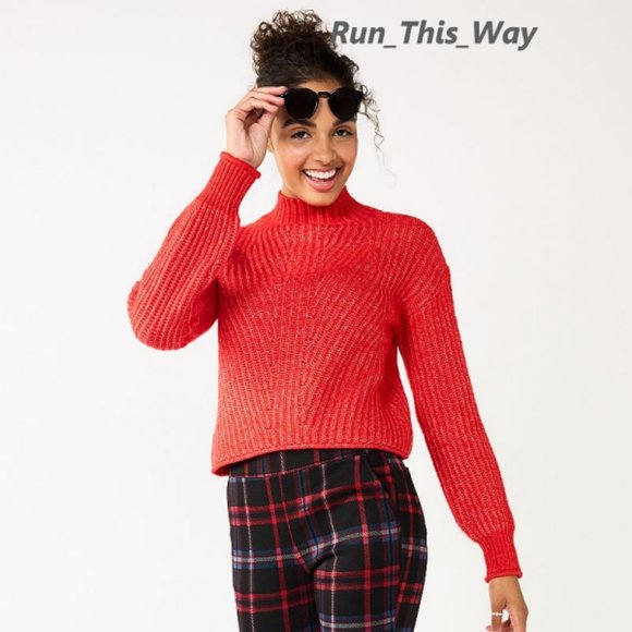 Gushing Lava Mockneck sweater Size XL juniors Stand out with style & comfort - Picture 1 of 4